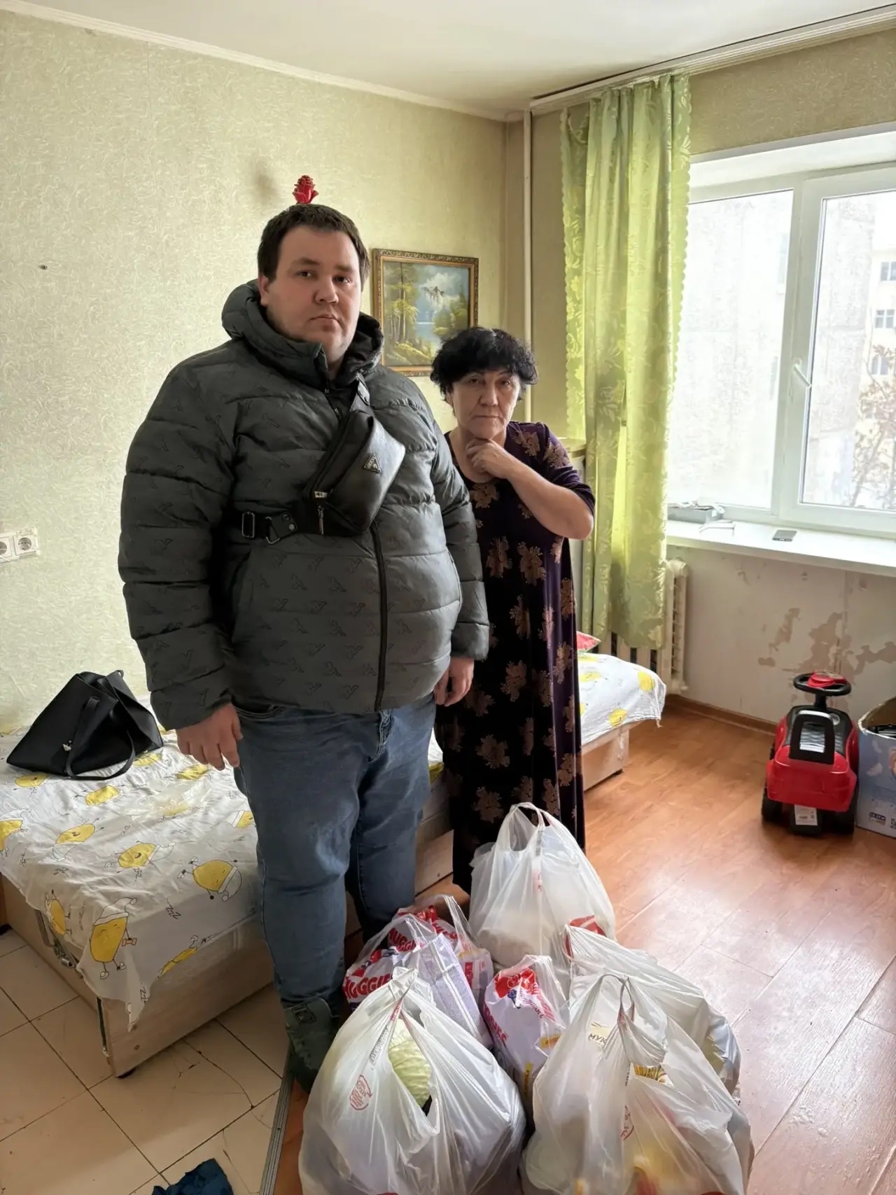 Помогли продуктами нуждающейся семье